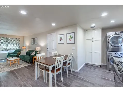509 S 17th Street Philomath OR 97370