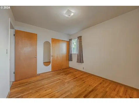 1670 Grant Street North Bend OR 97459