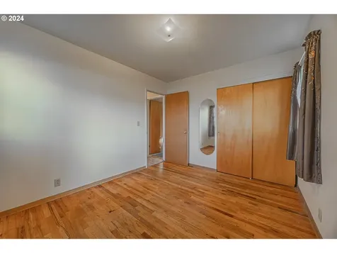 1670 Grant Street North Bend OR 97459