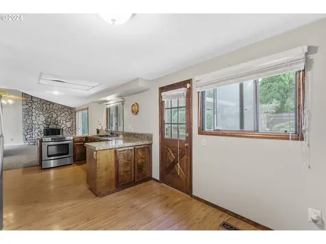 2305 SE Blairmont Drive Vancouver WA 98683