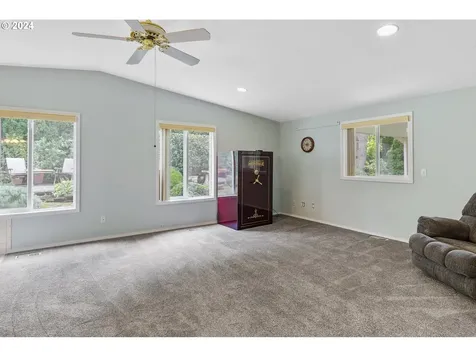 2305 SE Blairmont Drive Vancouver WA 98683