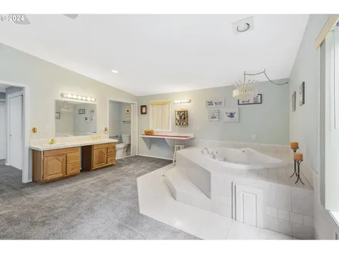 2305 SE Blairmont Drive Vancouver WA 98683