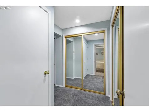 2305 SE Blairmont Drive Vancouver WA 98683