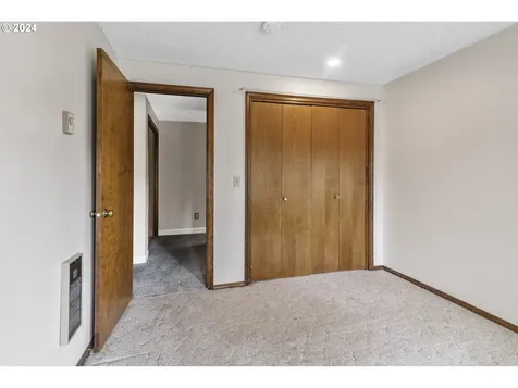 2305 SE Blairmont Drive Vancouver WA 98683
