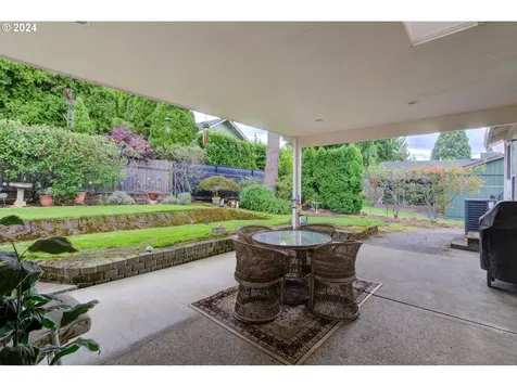 2305 SE Blairmont Drive Vancouver WA 98683