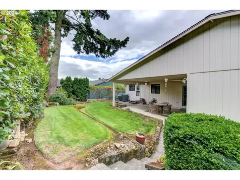 2305 SE Blairmont Drive Vancouver WA 98683