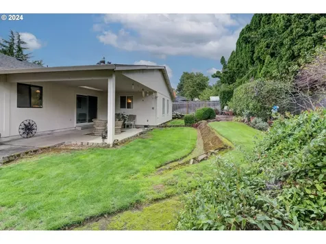 2305 SE Blairmont Drive Vancouver WA 98683