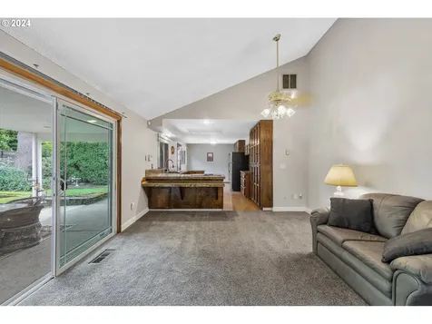 2305 SE Blairmont Drive Vancouver WA 98683