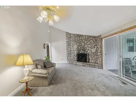 2305 SE Blairmont Drive Vancouver WA 98683