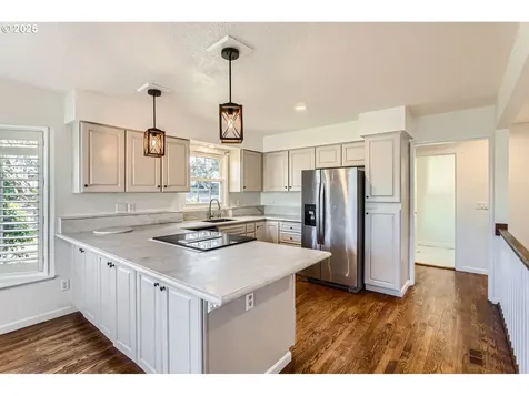 7705 SW Whitford Drive Portland OR 97223