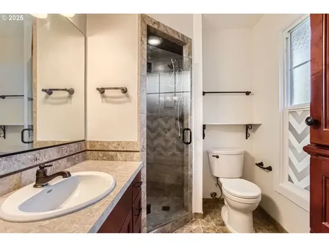 7705 SW Whitford Drive Portland OR 97223