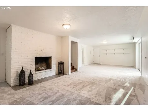 7705 SW Whitford Drive Portland OR 97223