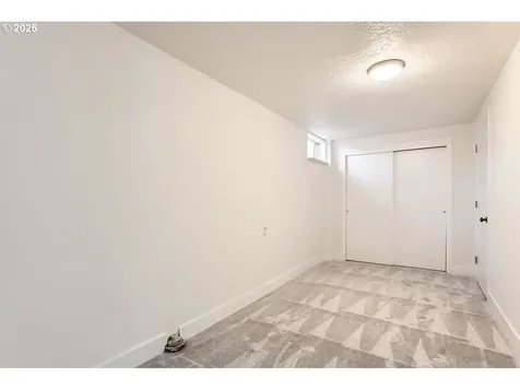 7705 SW Whitford Drive Portland OR 97223