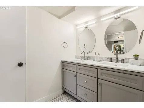 7705 SW Whitford Drive Portland OR 97223