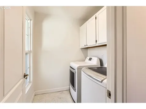 7705 SW Whitford Drive Portland OR 97223