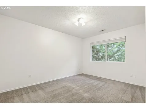 10545 SW Del Monte Drive Portland OR 97224
