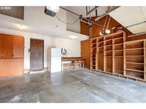 10545 SW Del Monte Drive Portland OR 97224