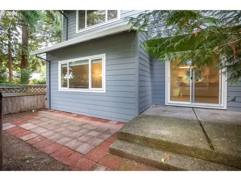 10545 SW Del Monte Drive Portland OR 97224
