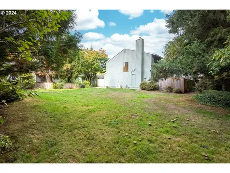 10545 SW Del Monte Drive Portland OR 97224