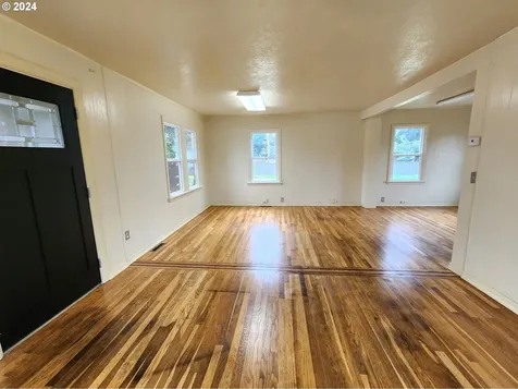 17905 NE Glisan Street Portland OR 97230