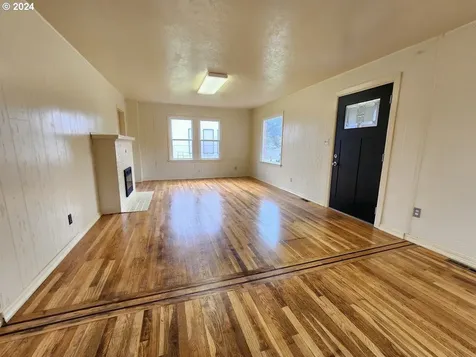 17905 NE Glisan Street Portland OR 97230