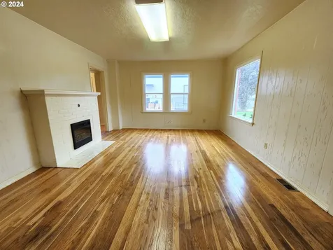 17905 NE Glisan Street Portland OR 97230
