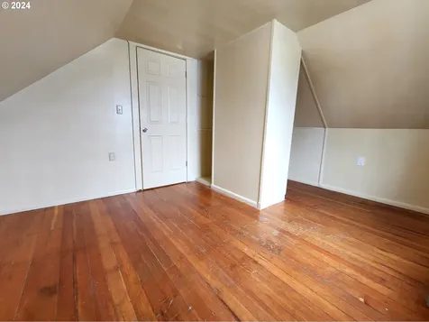 17905 NE Glisan Street Portland OR 97230