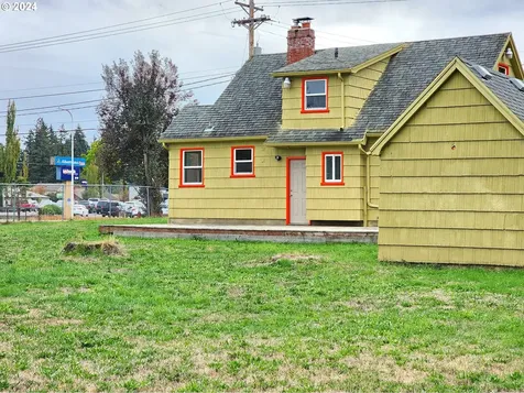 17905 NE Glisan Street Portland OR 97230
