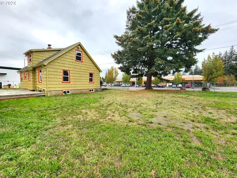 17905 NE Glisan Street Portland OR 97230