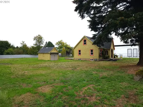 17905 NE Glisan Street Portland OR 97230