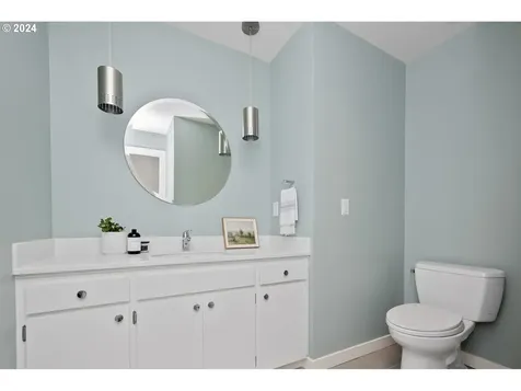 6545 SE Yamhill Court Portland OR 97215