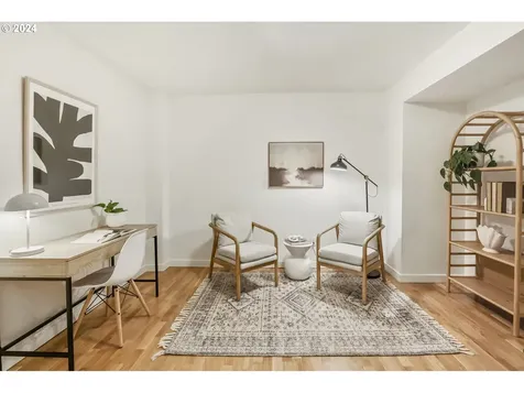 6545 SE Yamhill Court Portland OR 97215