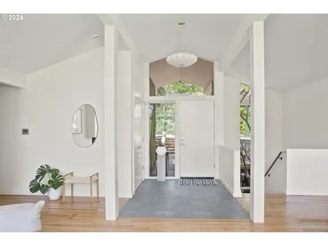 6545 SE Yamhill Court Portland OR 97215