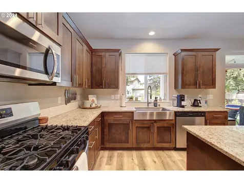 17718 NE 33rd Street Vancouver WA 98682