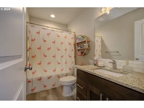 17718 NE 33rd Street Vancouver WA 98682