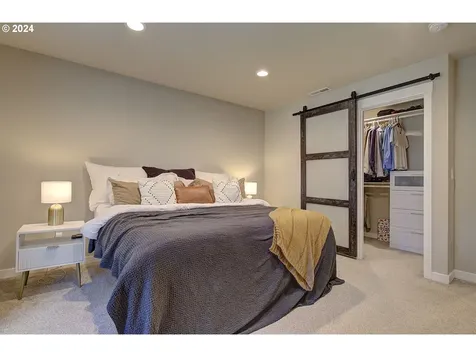17718 NE 33rd Street Vancouver WA 98682