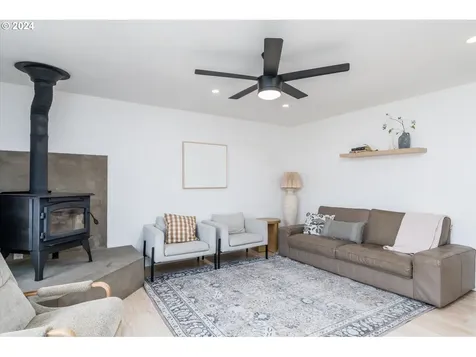 264 Loganberry Street Woodland WA 98674