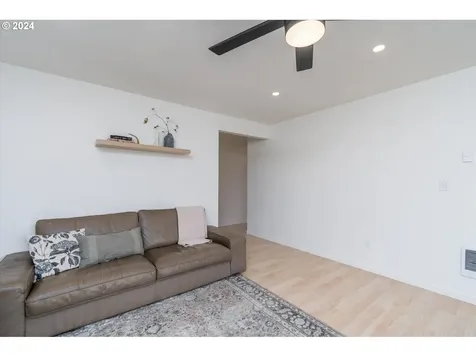 264 Loganberry Street Woodland WA 98674