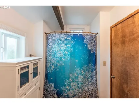 810 D Street Coos Bay OR 97420