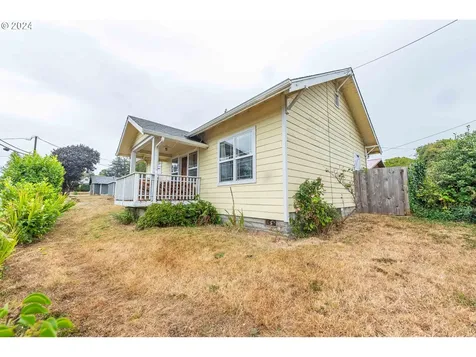 810 D Street Coos Bay OR 97420