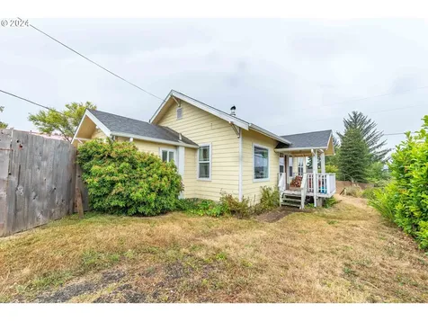810 D Street Coos Bay OR 97420