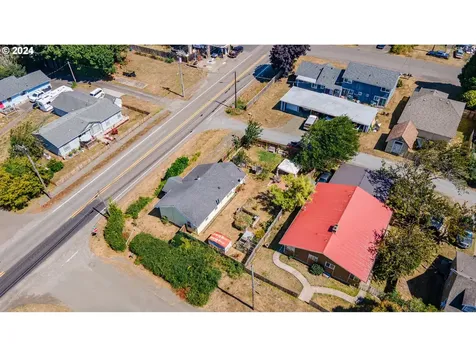 810 D Street Coos Bay OR 97420