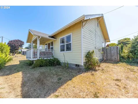 810 D Street Coos Bay OR 97420