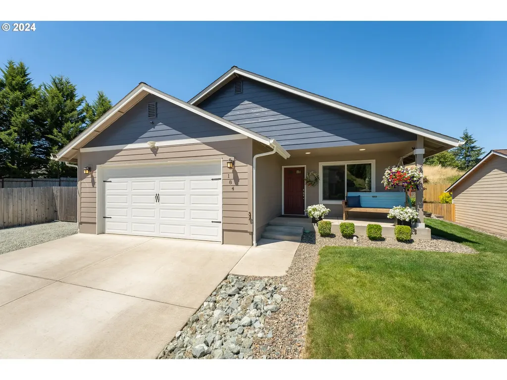 184 Ne Amanda Way Myrtle Creek OR 97457