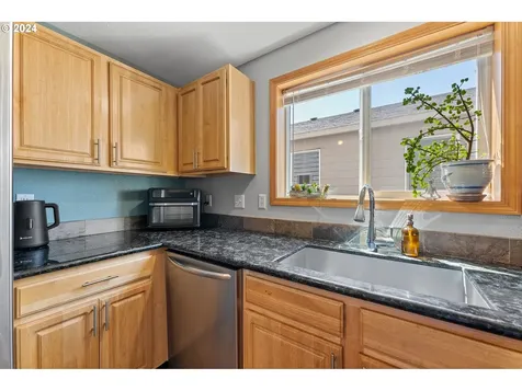 9211 N Hodge Avenue Portland OR 97203