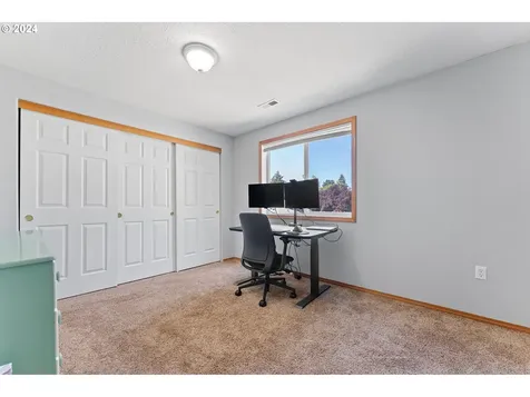 9211 N Hodge Avenue Portland OR 97203