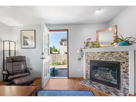 9211 N Hodge Avenue Portland OR 97203