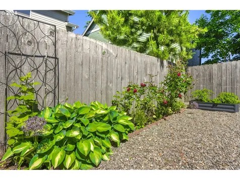 9211 N Hodge Avenue Portland OR 97203