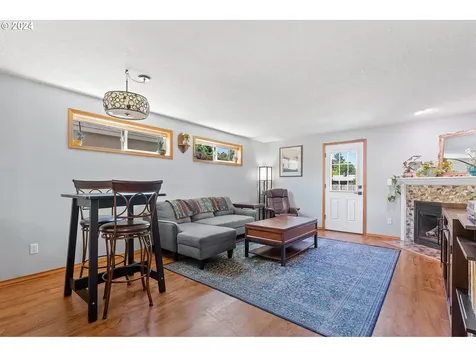 9211 N Hodge Avenue Portland OR 97203