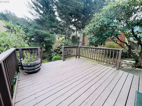 30333 Driftwood Drive Gold Beach OR 97444